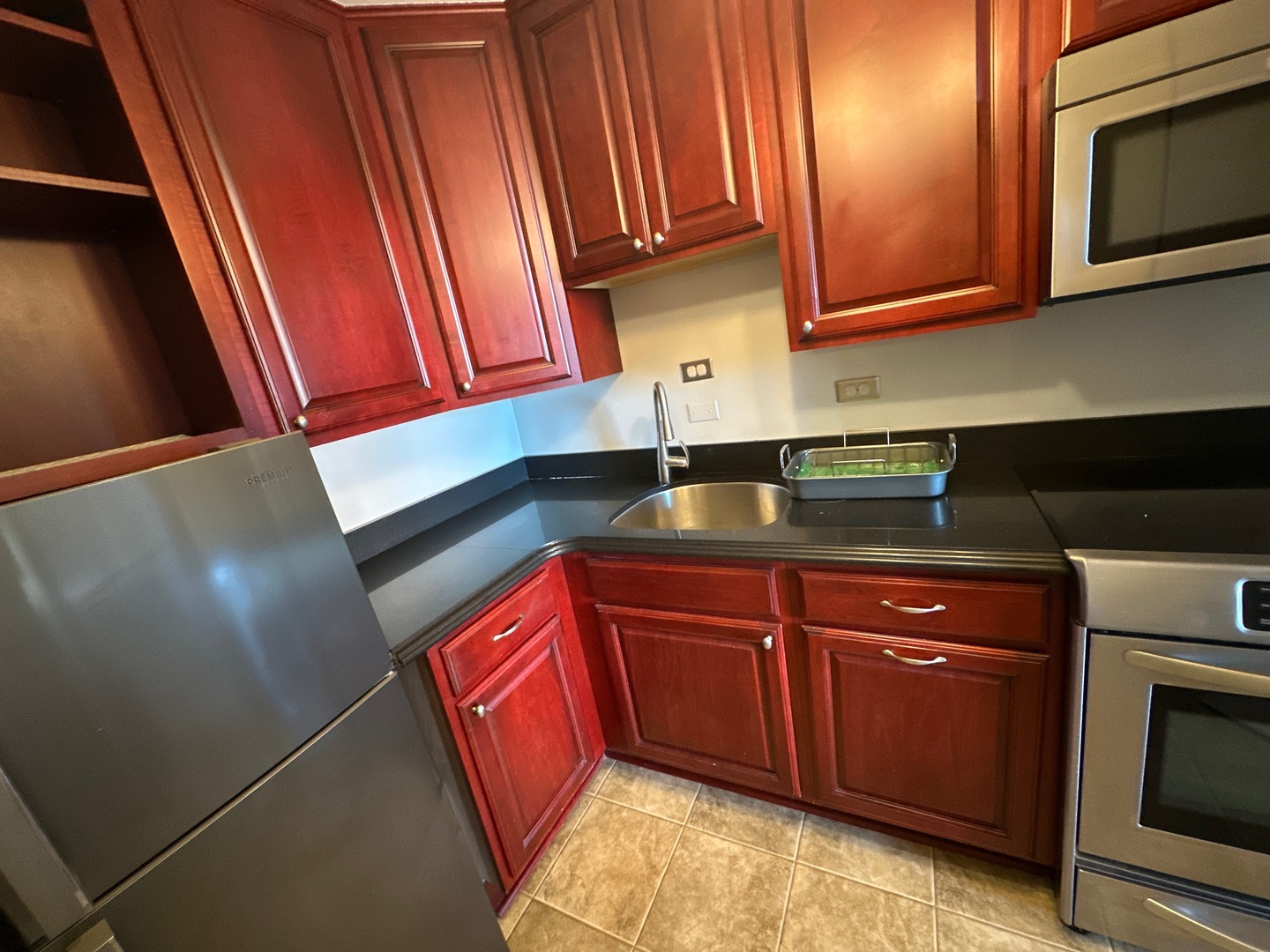 5455 N Sheridan Road 705 Property Photo 4
