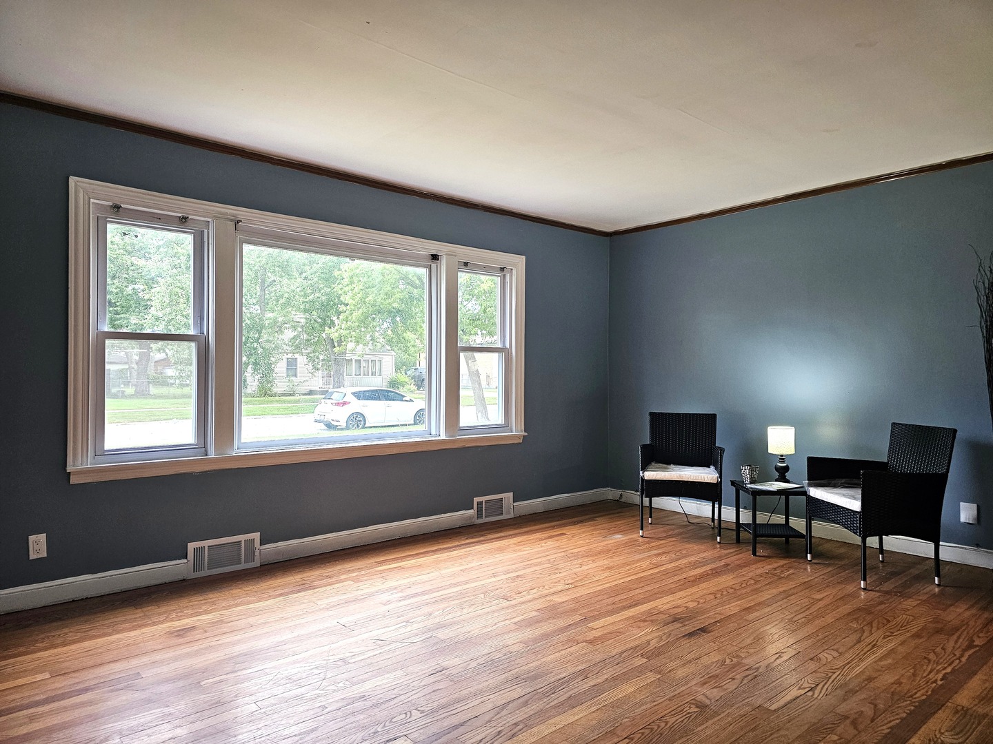 8006 Long Avenue Property Photo 3