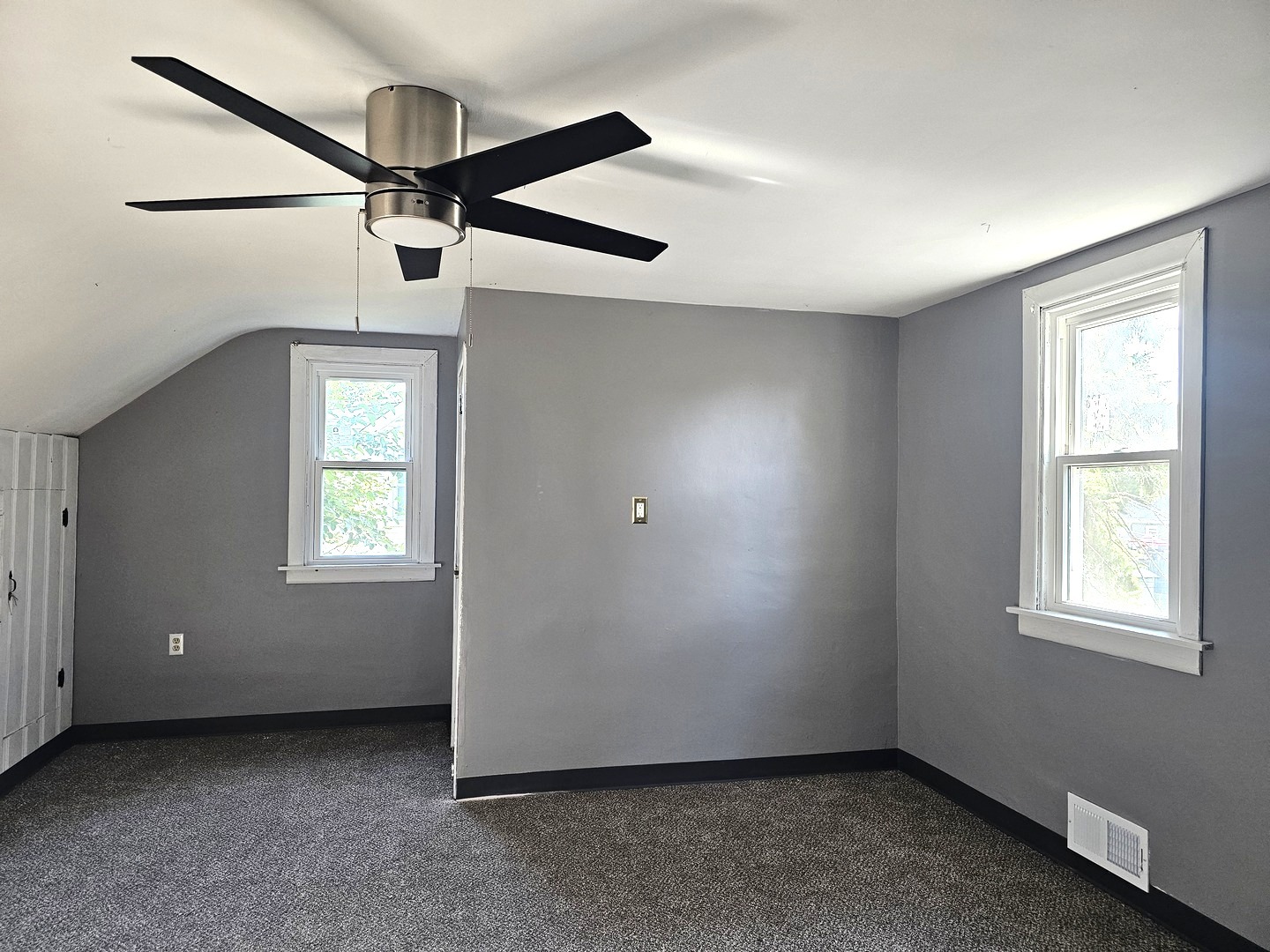 8006 Long Avenue Property Photo 11