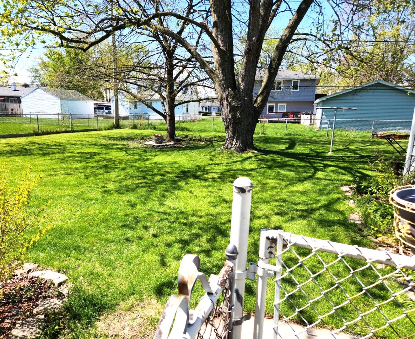 8006 Long Avenue Property Photo 21