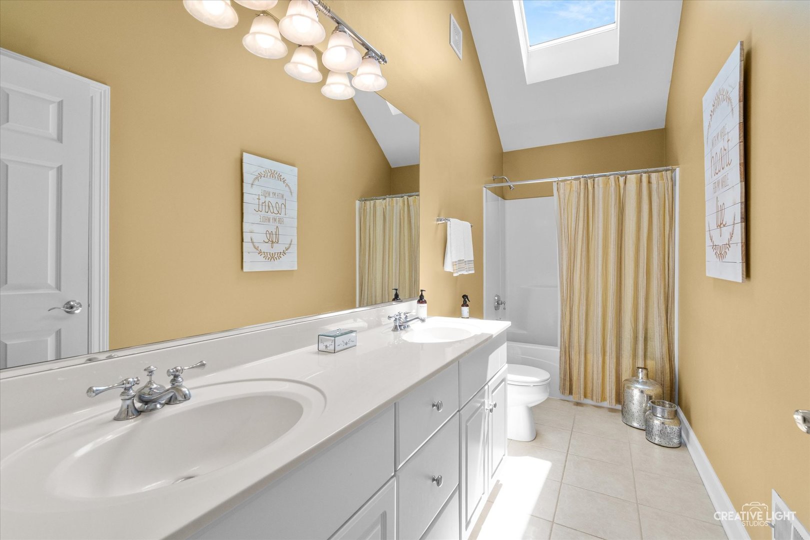 338 Emily Court Property Photo 20