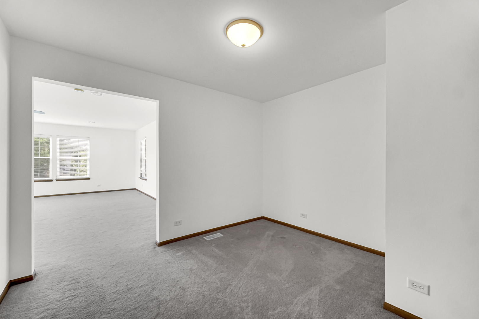 1001 Martingale Lane Property Photo 14