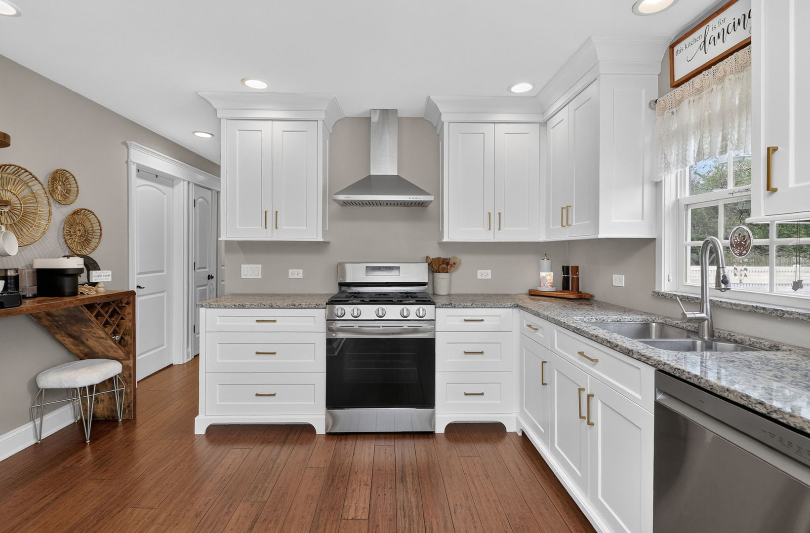2012 Morcambe Bay Drive Property Photo 8