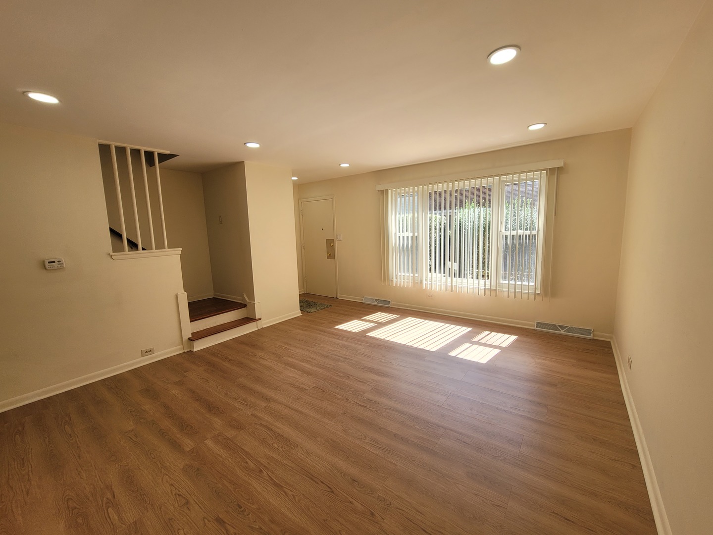 8950 Skokie Boulevard B Property Photo 3