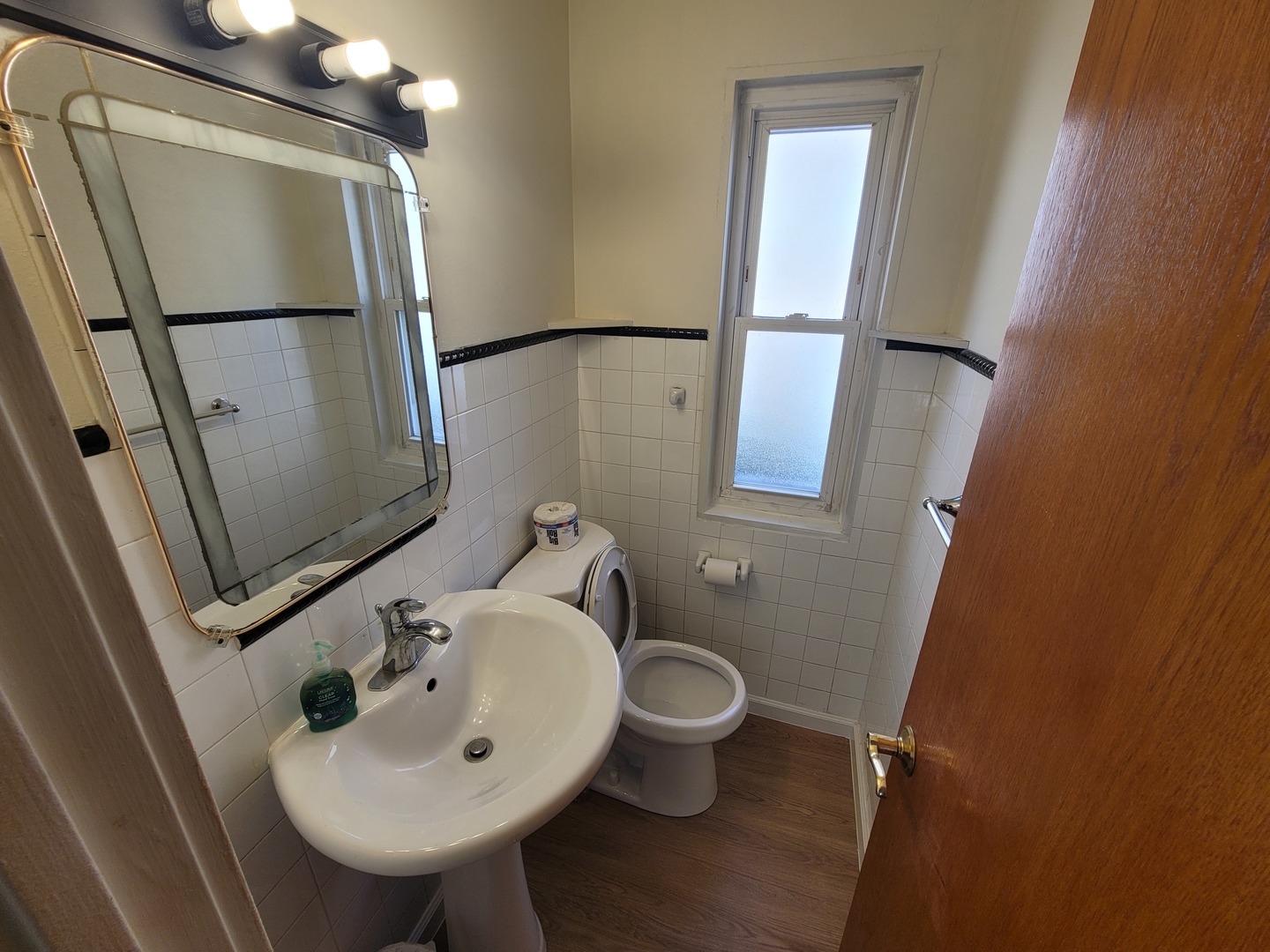 8950 Skokie Boulevard B Property Photo 7