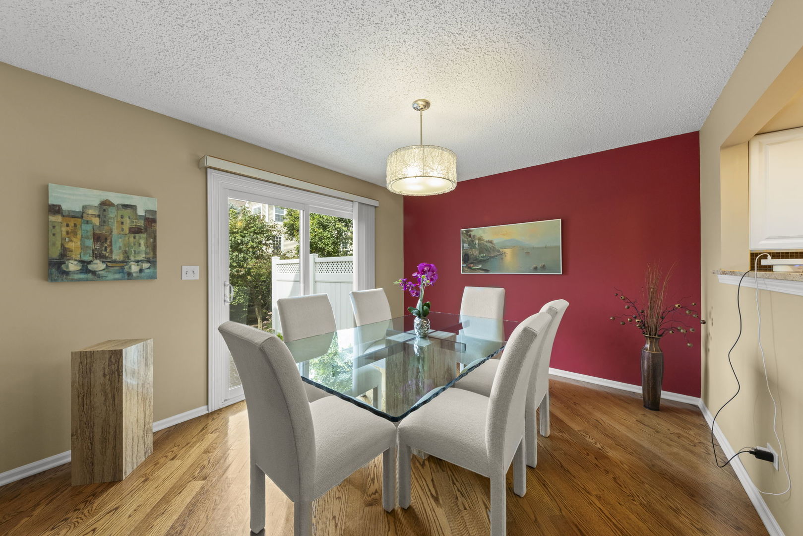 320 Cimarron Road Property Photo 6
