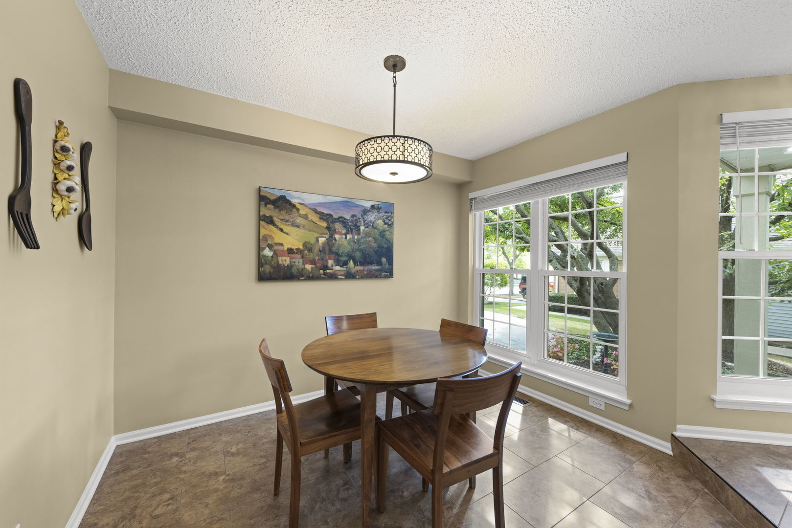 320 Cimarron Road Property Photo 8