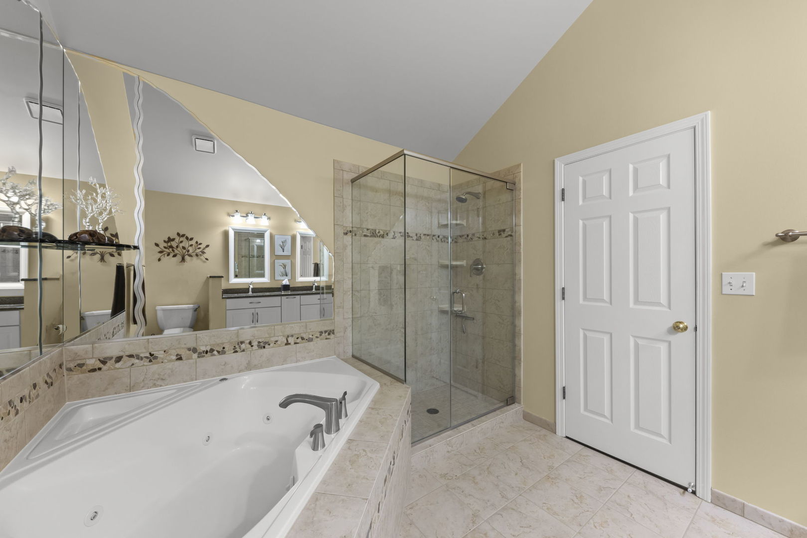 320 Cimarron Road Property Photo 12