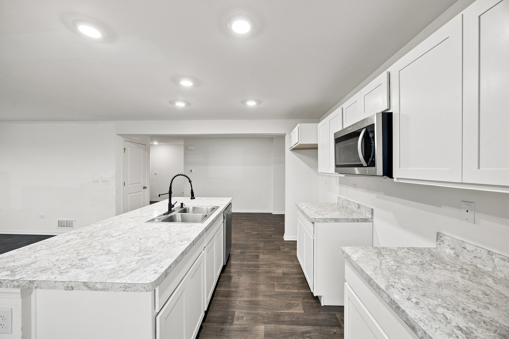 7617 Violet Lane Property Photo 8