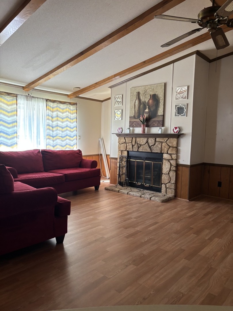 712 Huntsbridge Road Property Photo 4
