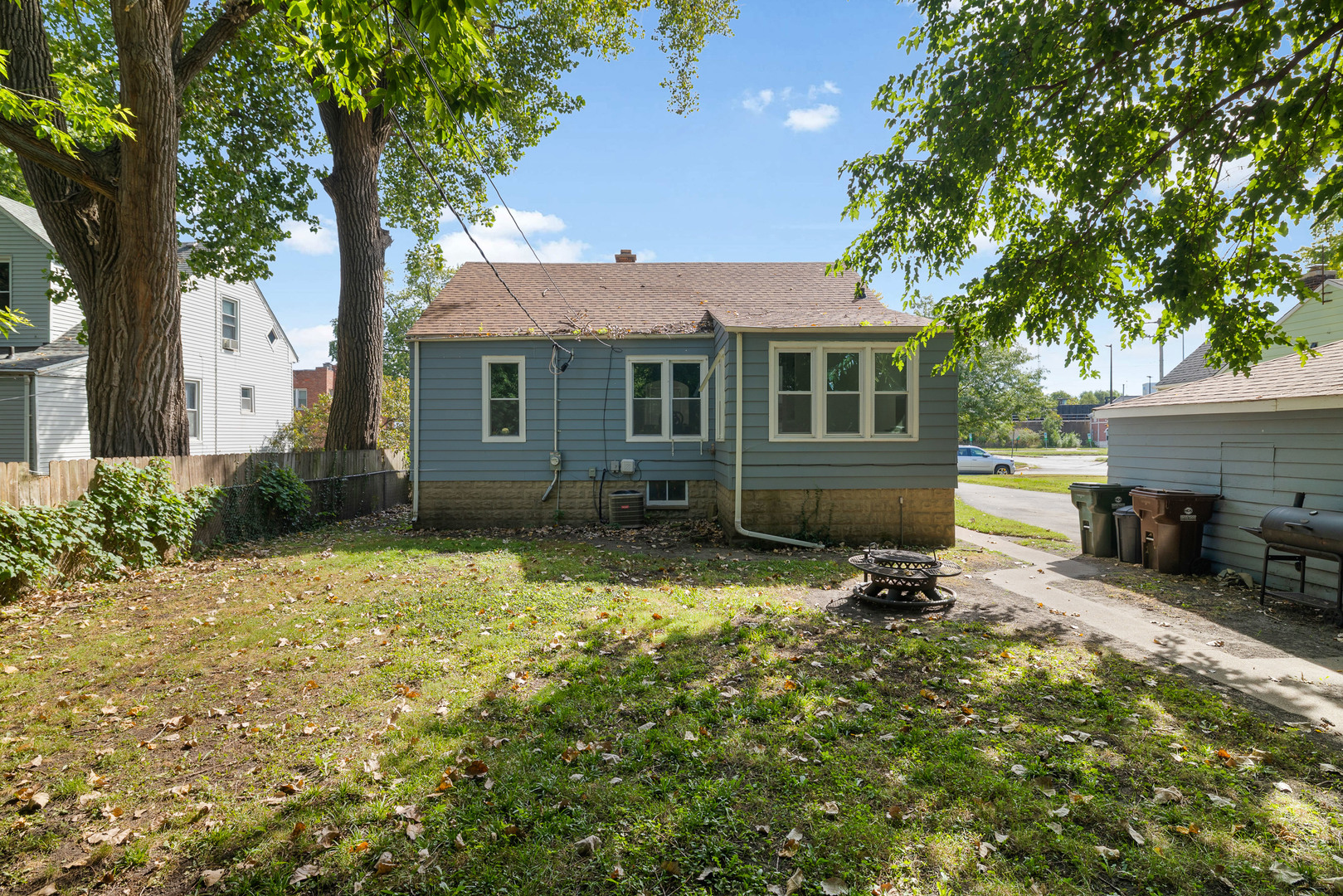 16962 Page Avenue Property Photo 25