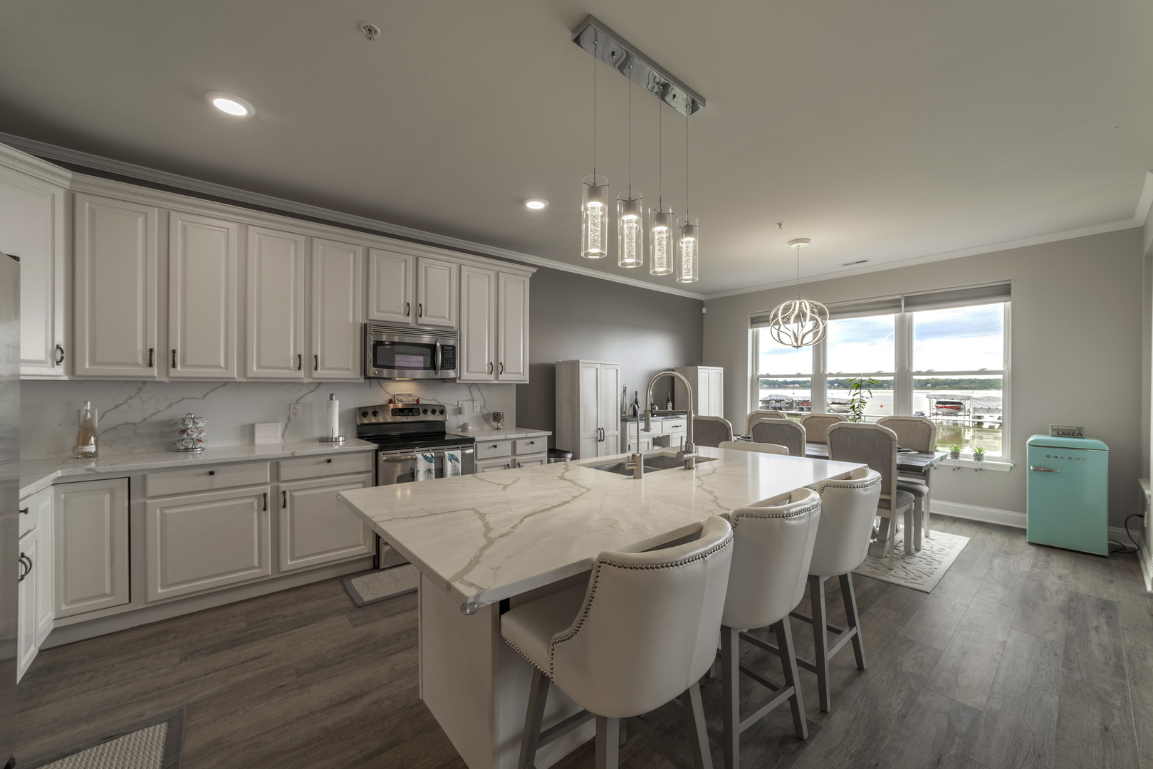 13238 E Lake Shore Drive 102 Property Photo 6