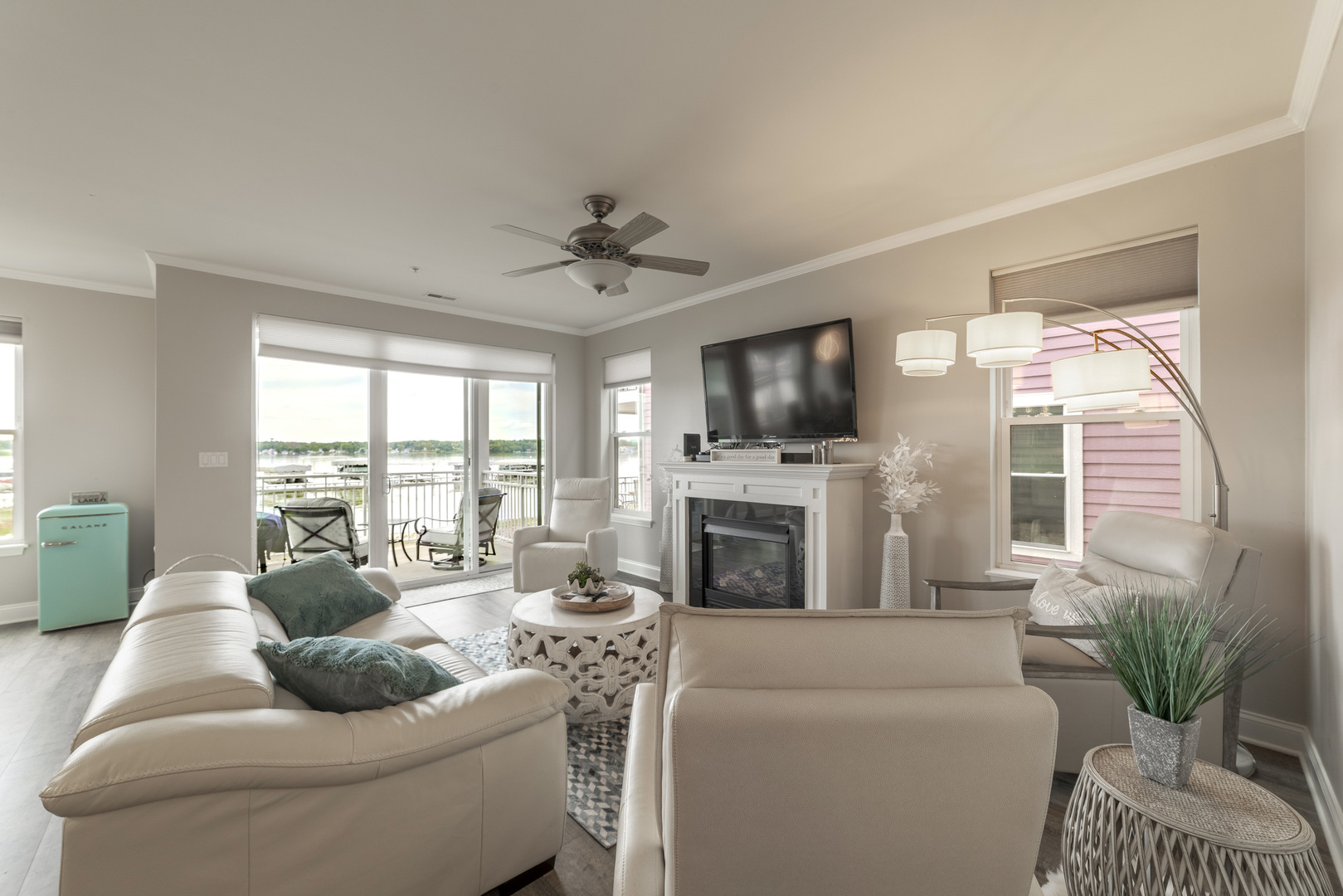 13238 E Lake Shore Drive 102 Property Photo 16