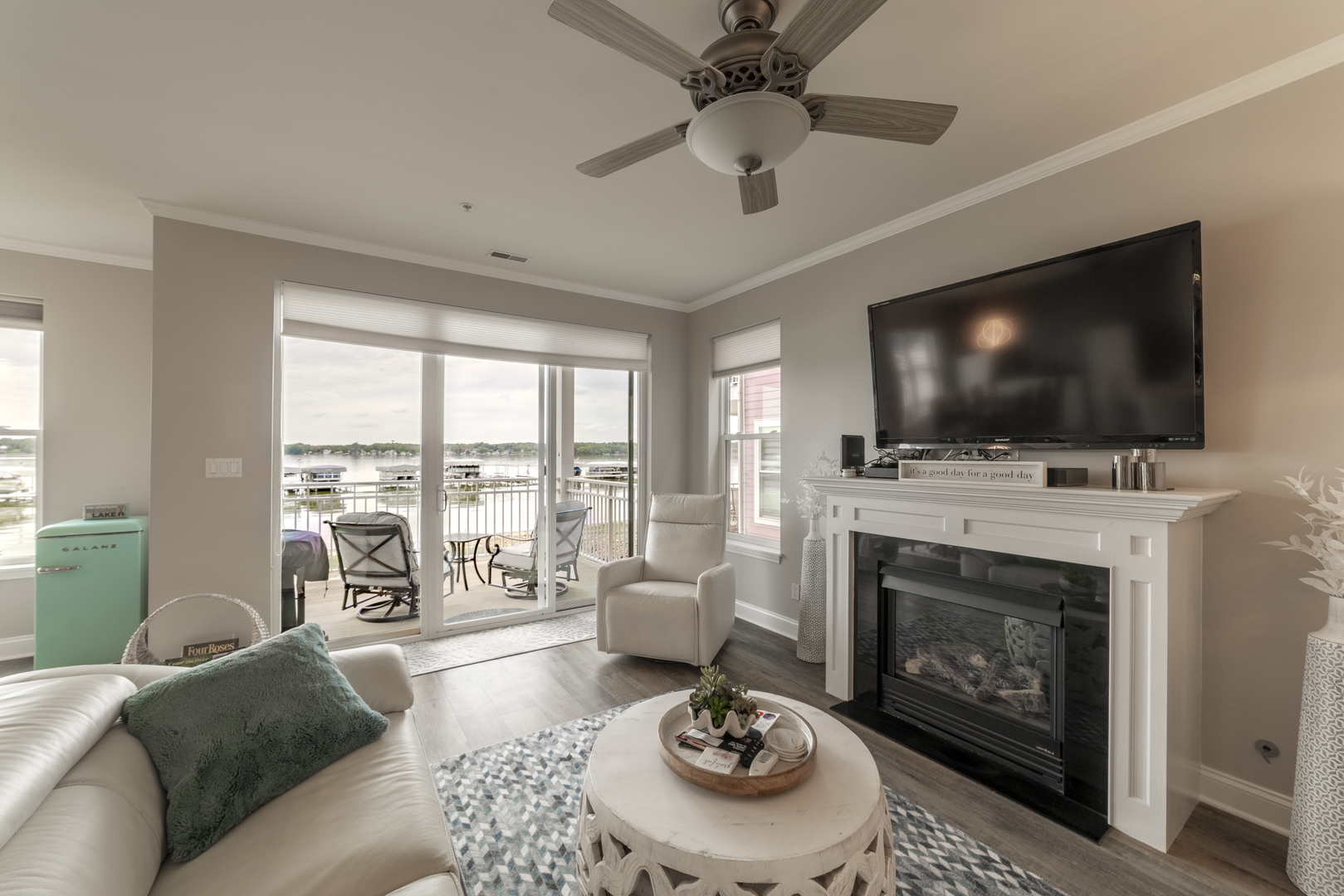 13238 E Lake Shore Drive 102 Property Photo 17