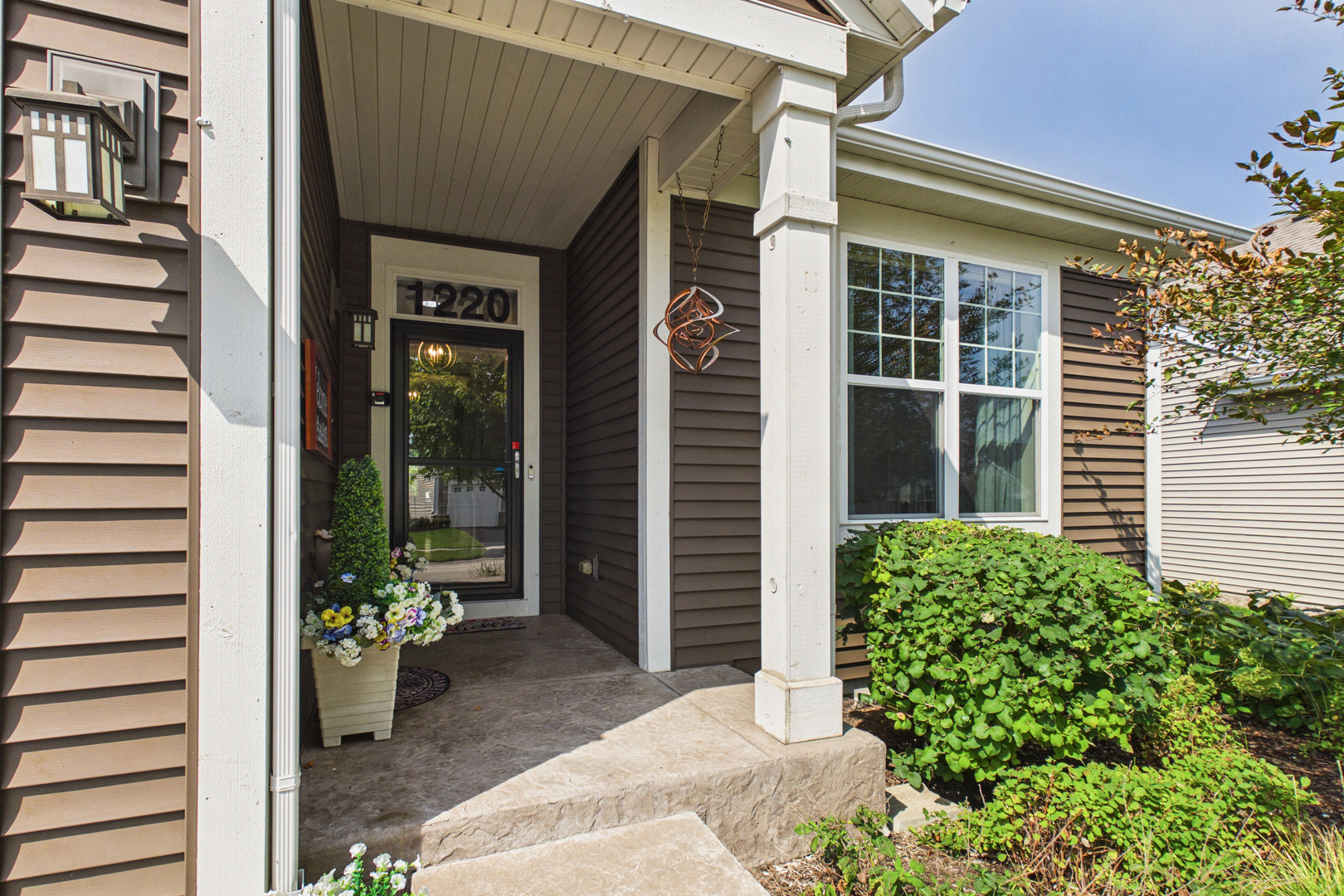 1220 Prescott Lane Property Photo 4