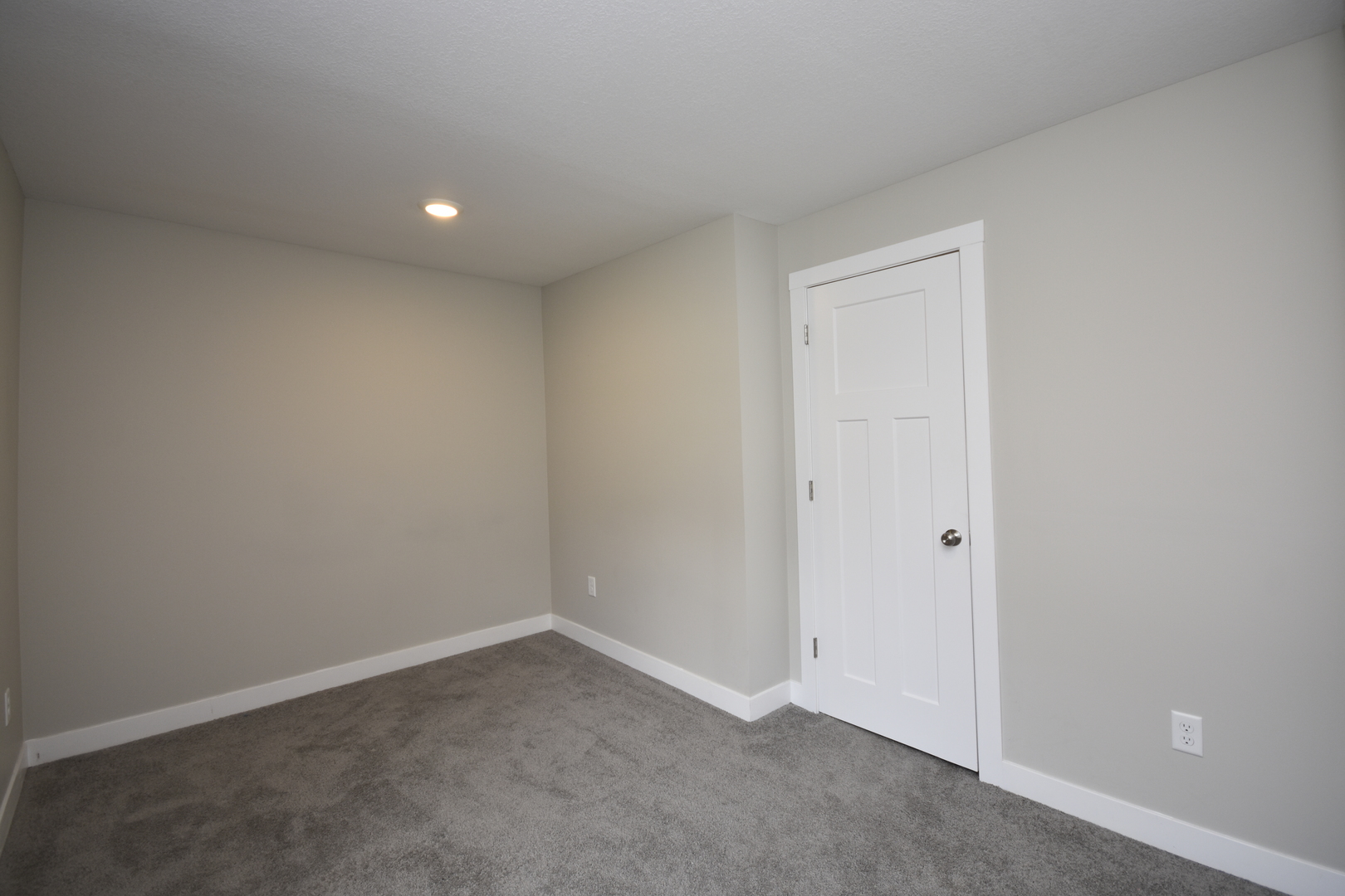 406 E Willow Street Property Photo 25