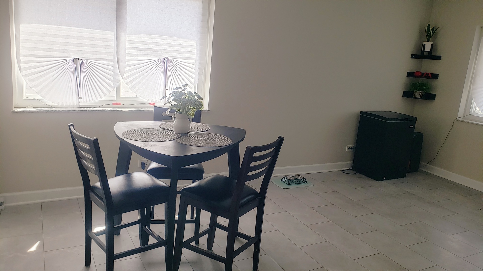 460 Crandon Avenue Property Photo 15