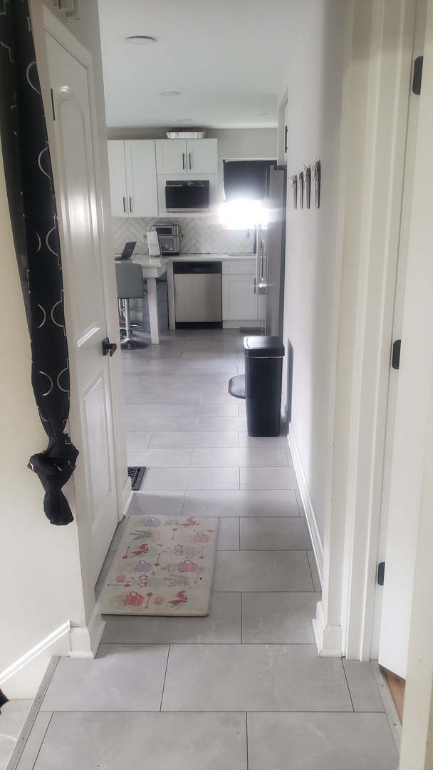 460 Crandon Avenue Property Photo 18