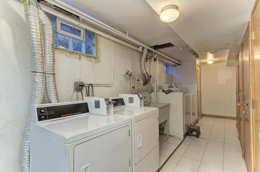 7453 N Sheridan Road 3b Property Photo 14