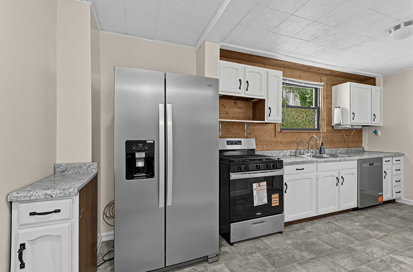 110 2nd Street Property Photo 11