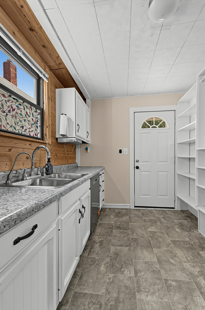 110 2nd Street Property Photo 12
