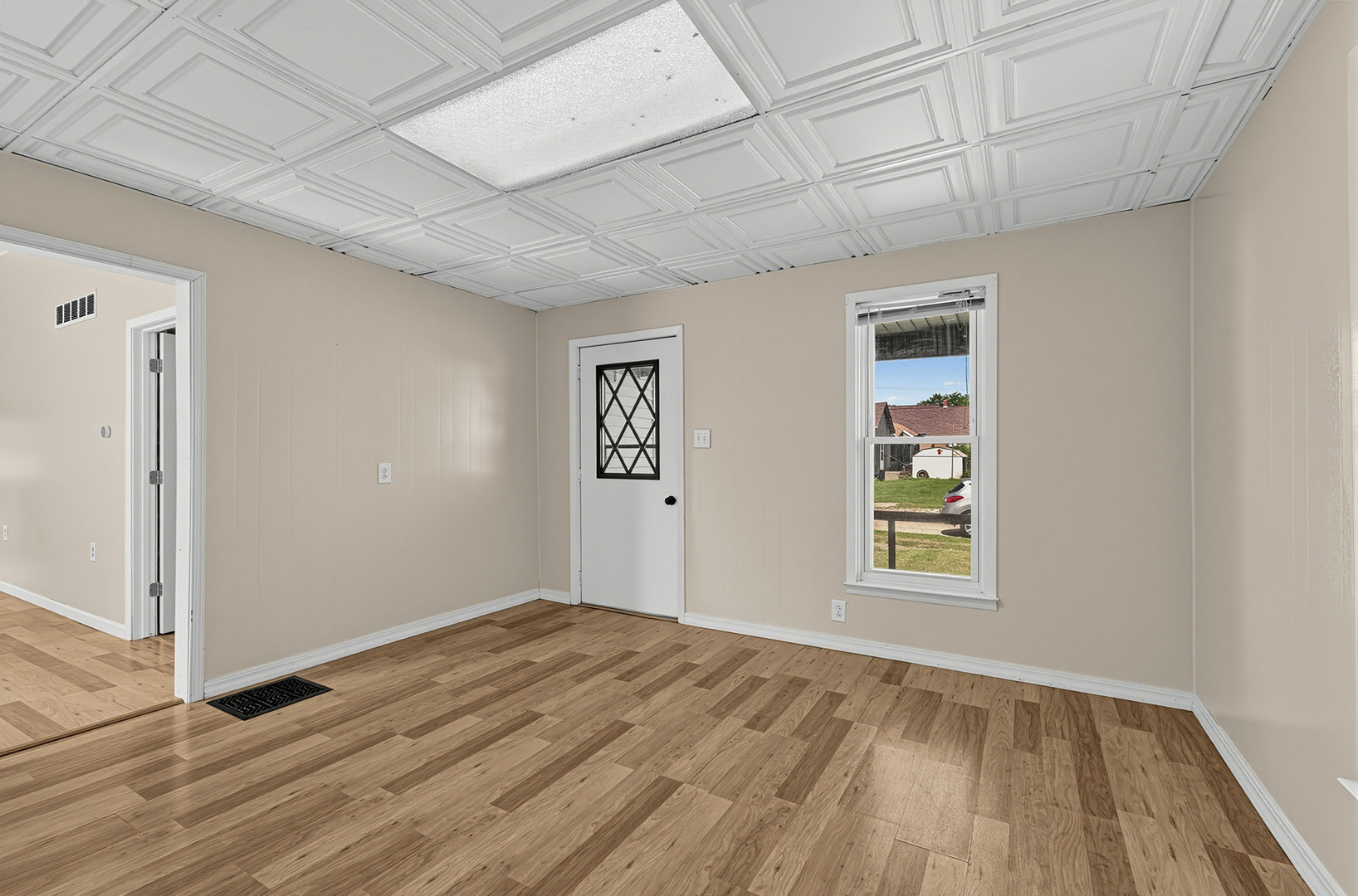 110 2nd Street Property Photo 14