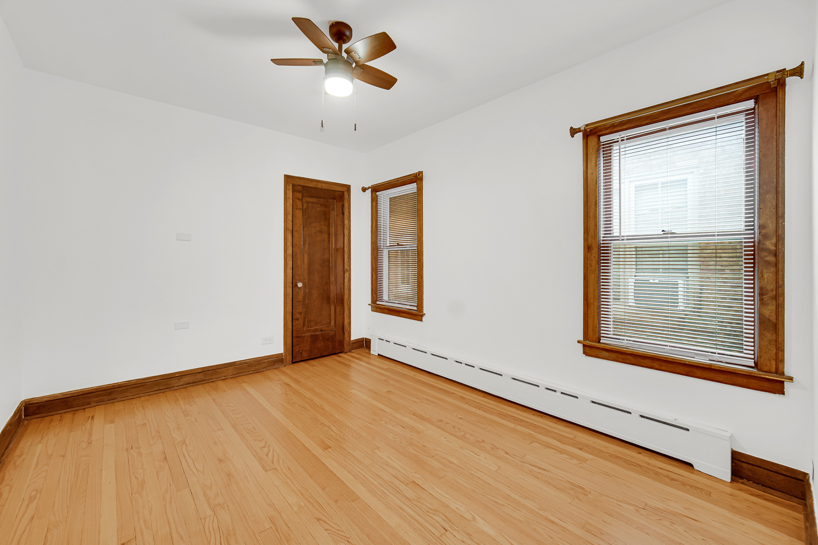 1815 N Natchez Avenue Property Photo 6