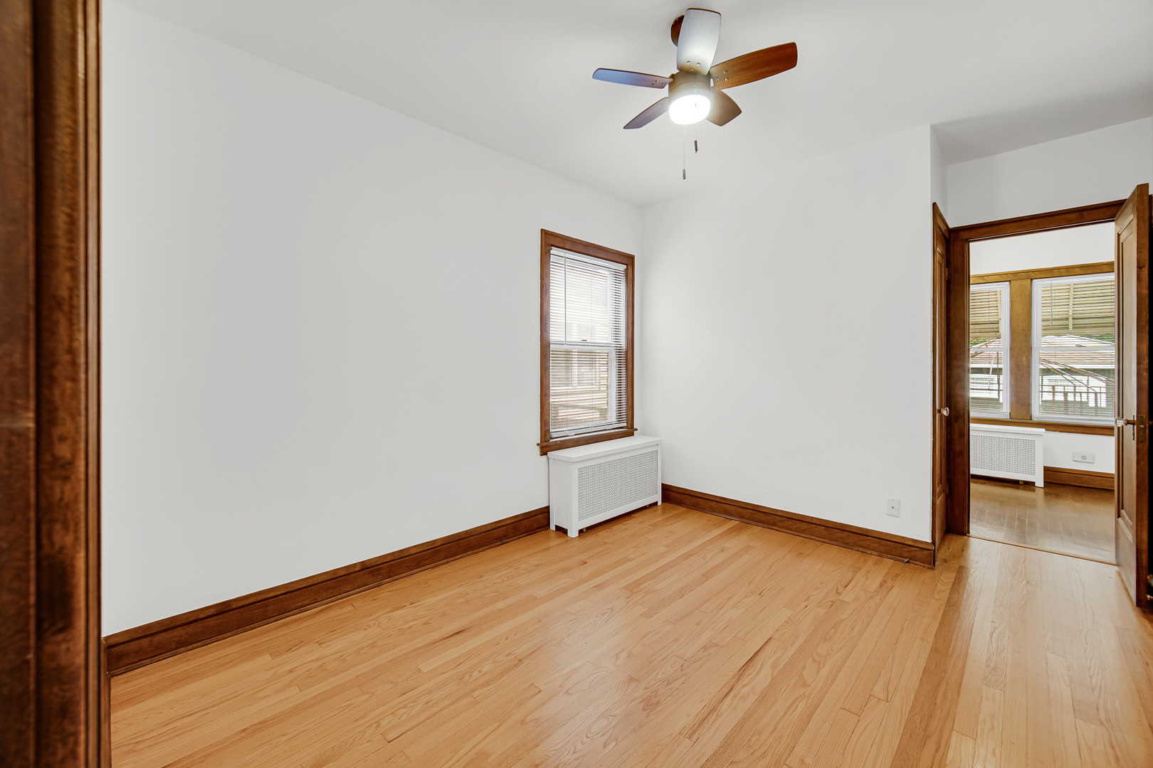 1815 N Natchez Avenue Property Photo 8