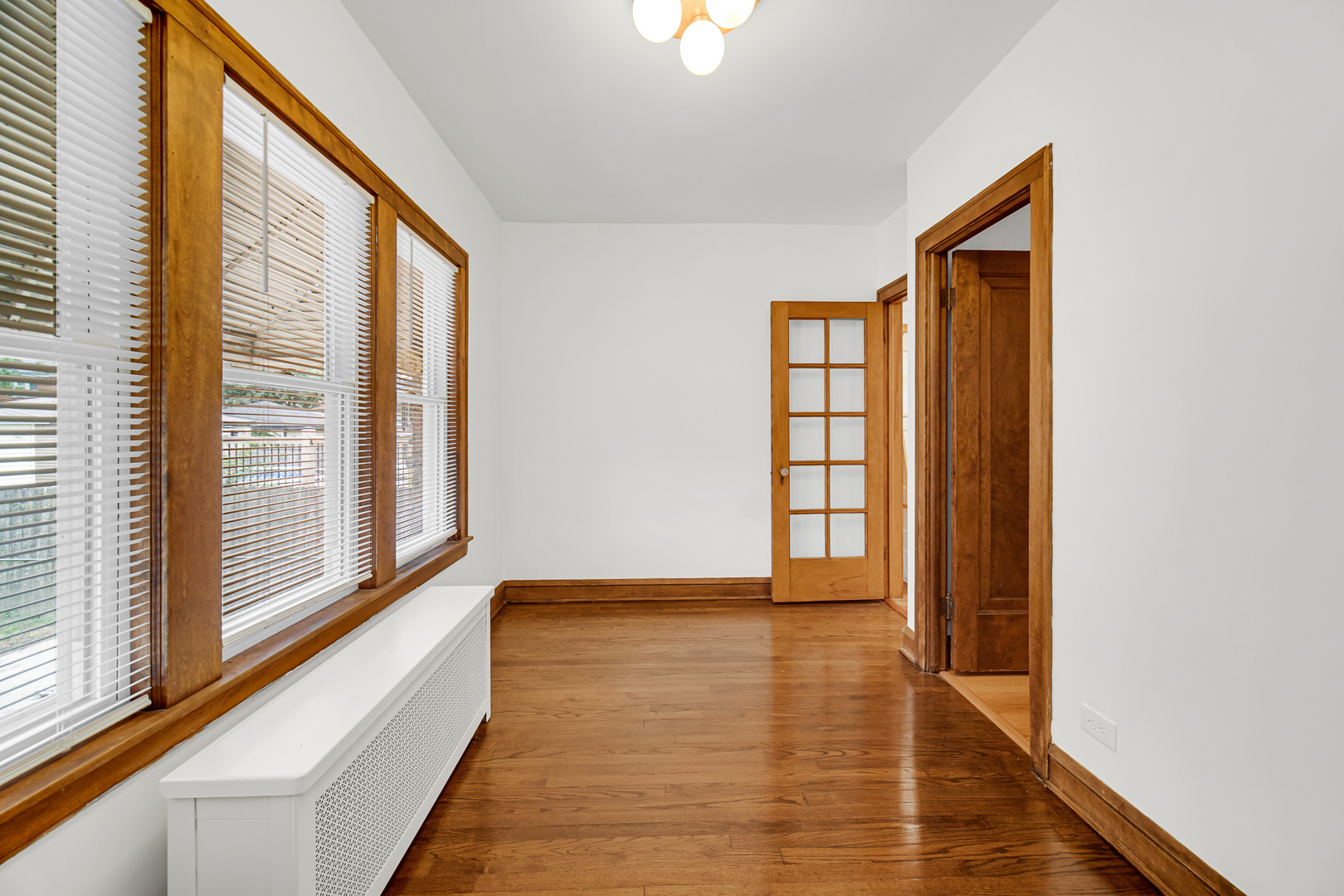 1815 N Natchez Avenue Property Photo 9