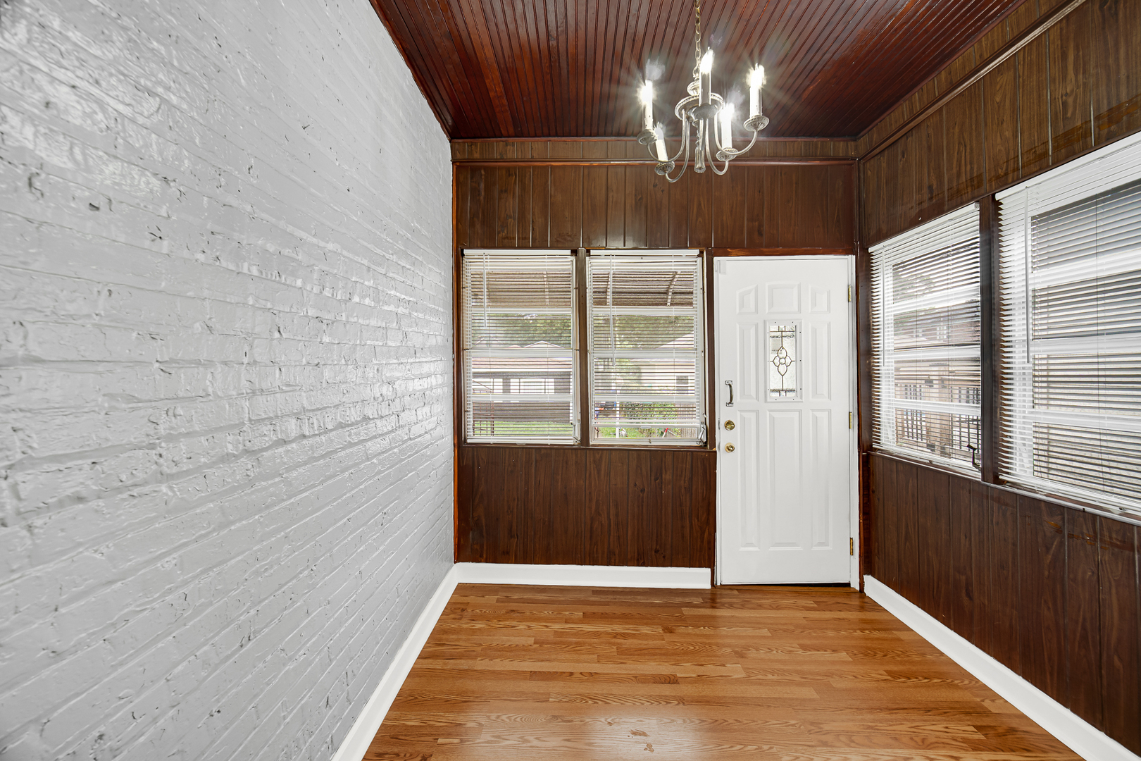 1815 N Natchez Avenue Property Photo 13