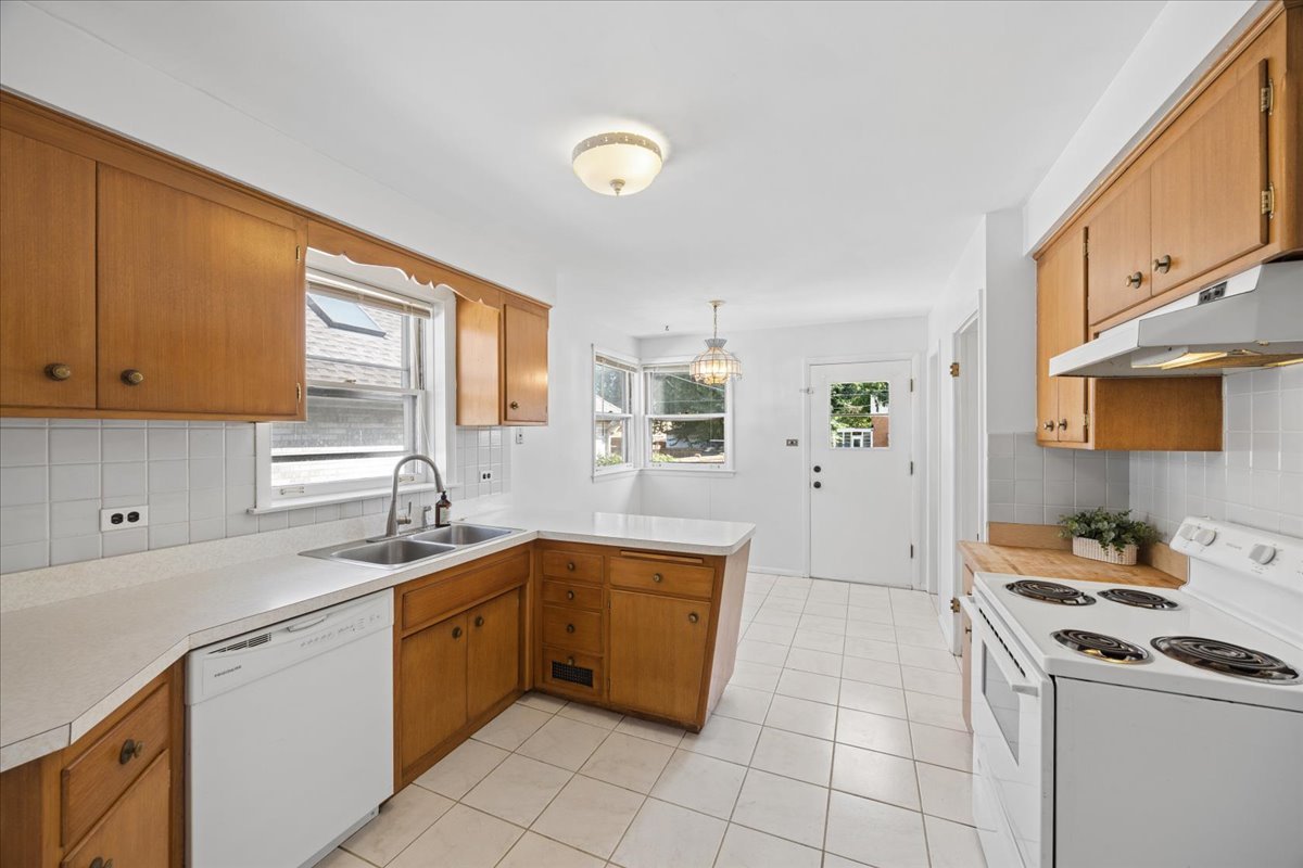 2109 Norfolk Avenue Property Photo 7