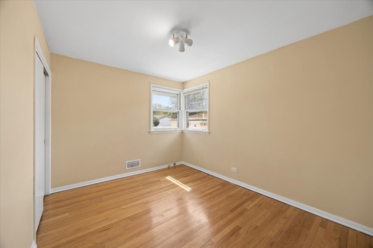 2109 Norfolk Avenue Property Photo 11