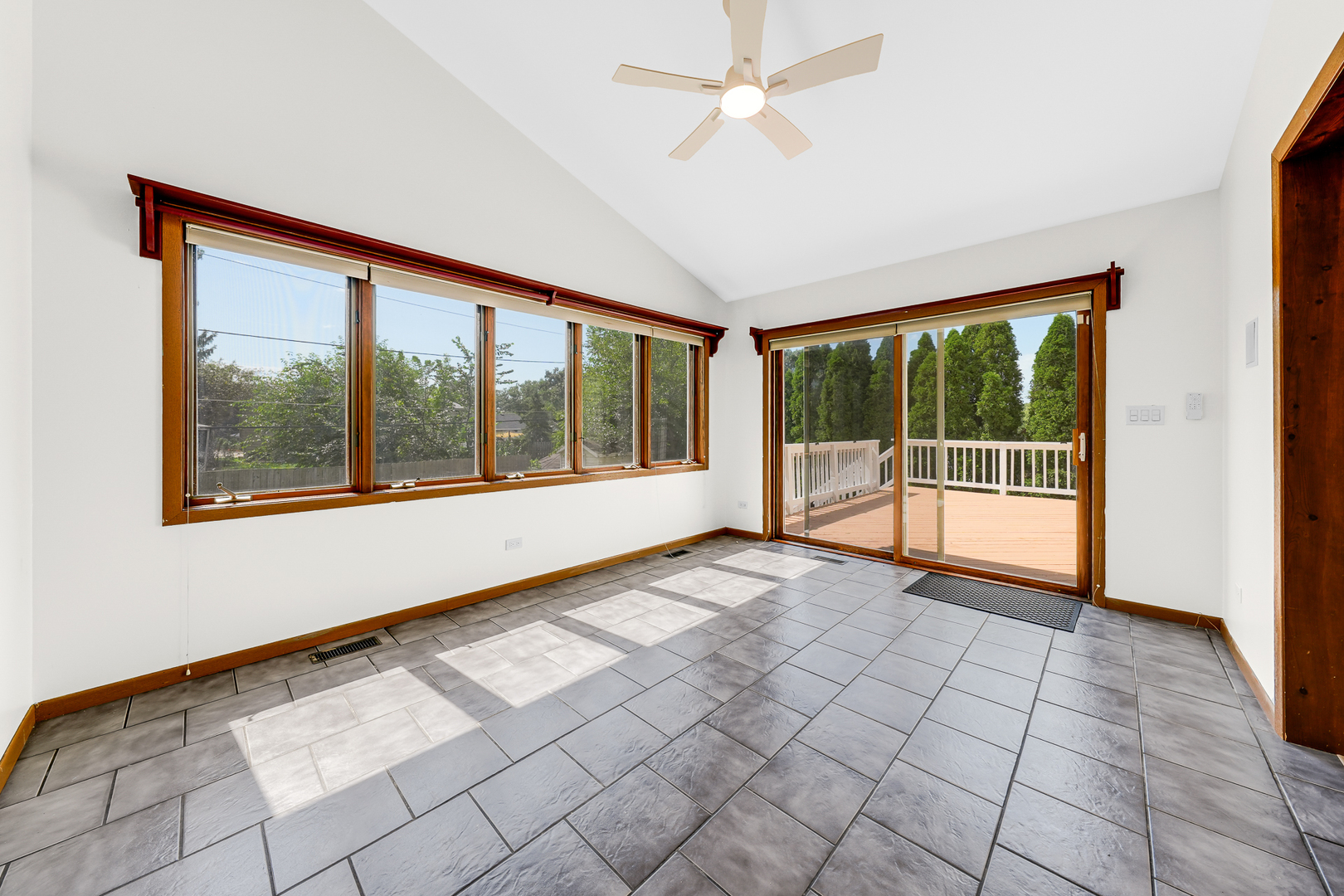 25283 W Timber Lane Property Photo 7