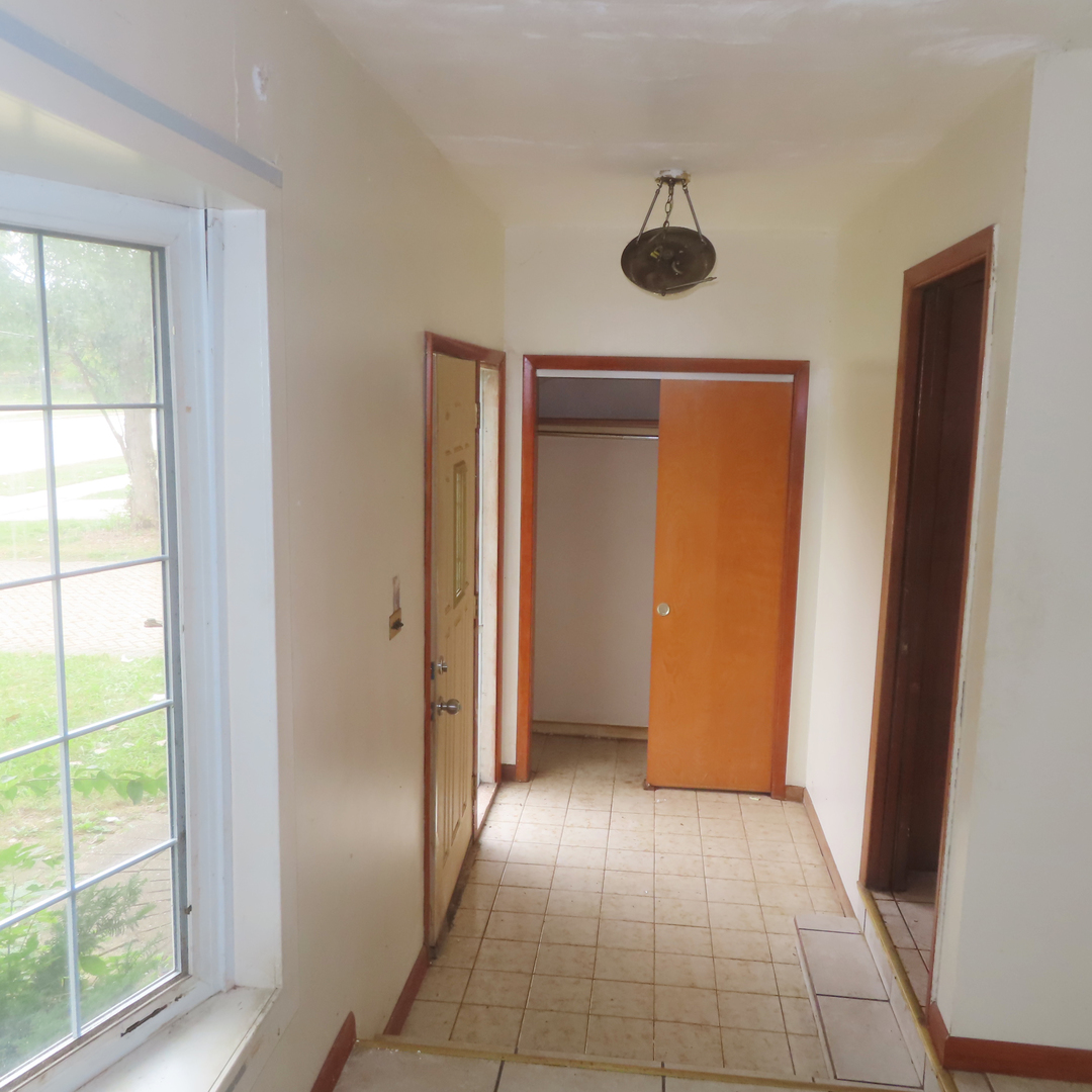 127 S Addison Road Property Photo 9