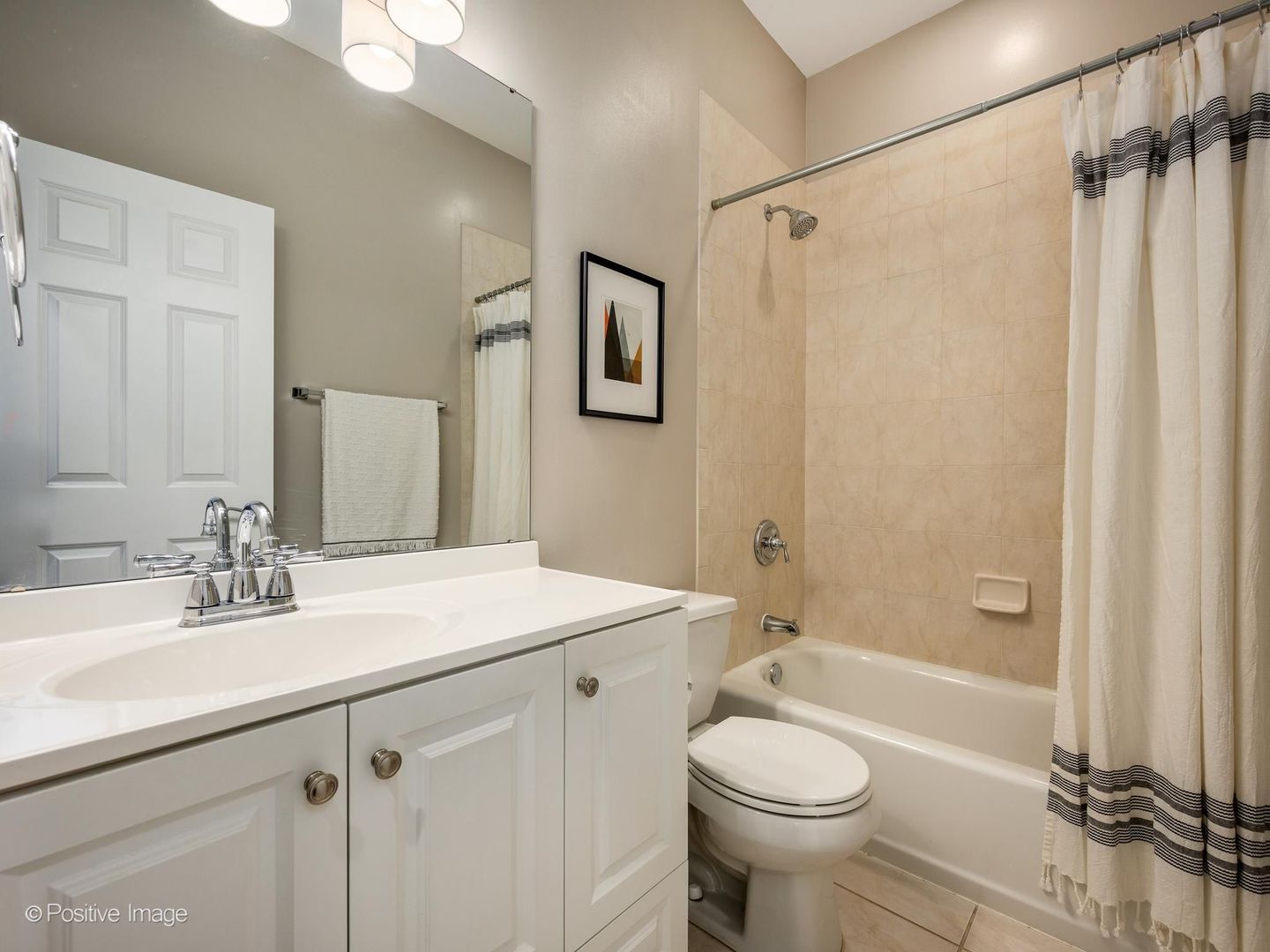 2635 W Cortez Street 1 Property Photo 16