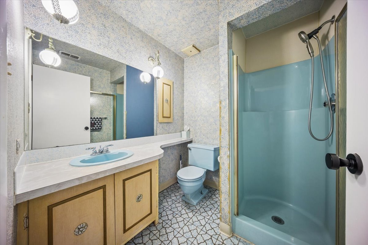 201 S Yale Avenue Property Photo 10