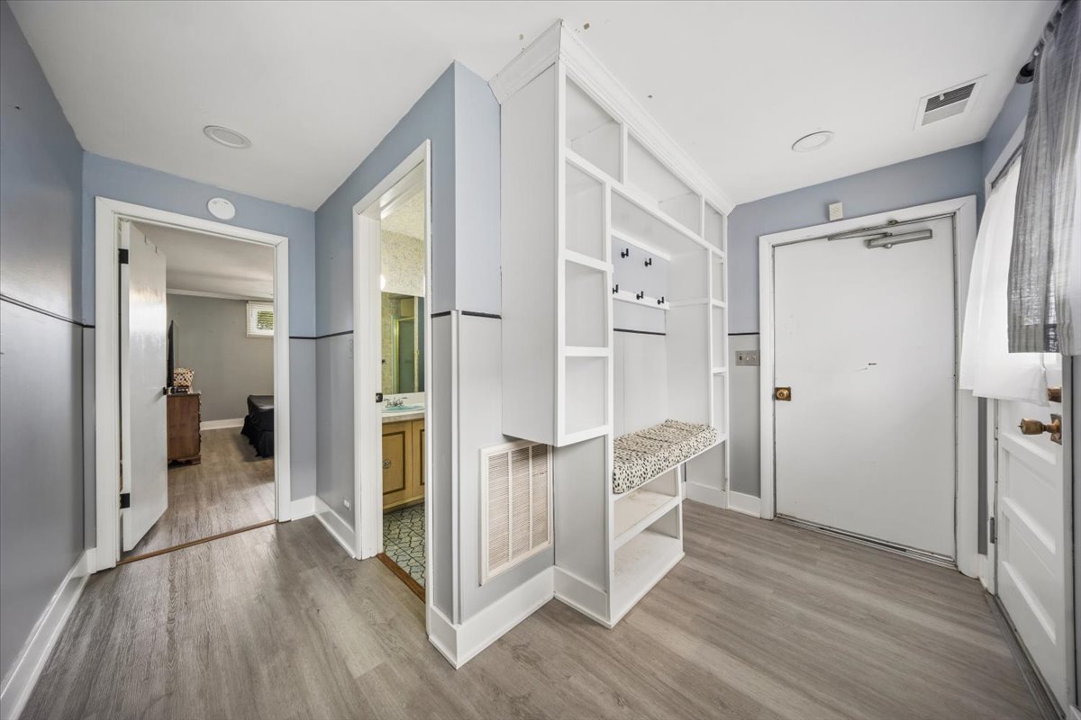201 S Yale Avenue Property Photo 14