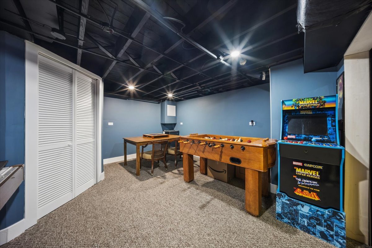 201 S Yale Avenue Property Photo 18