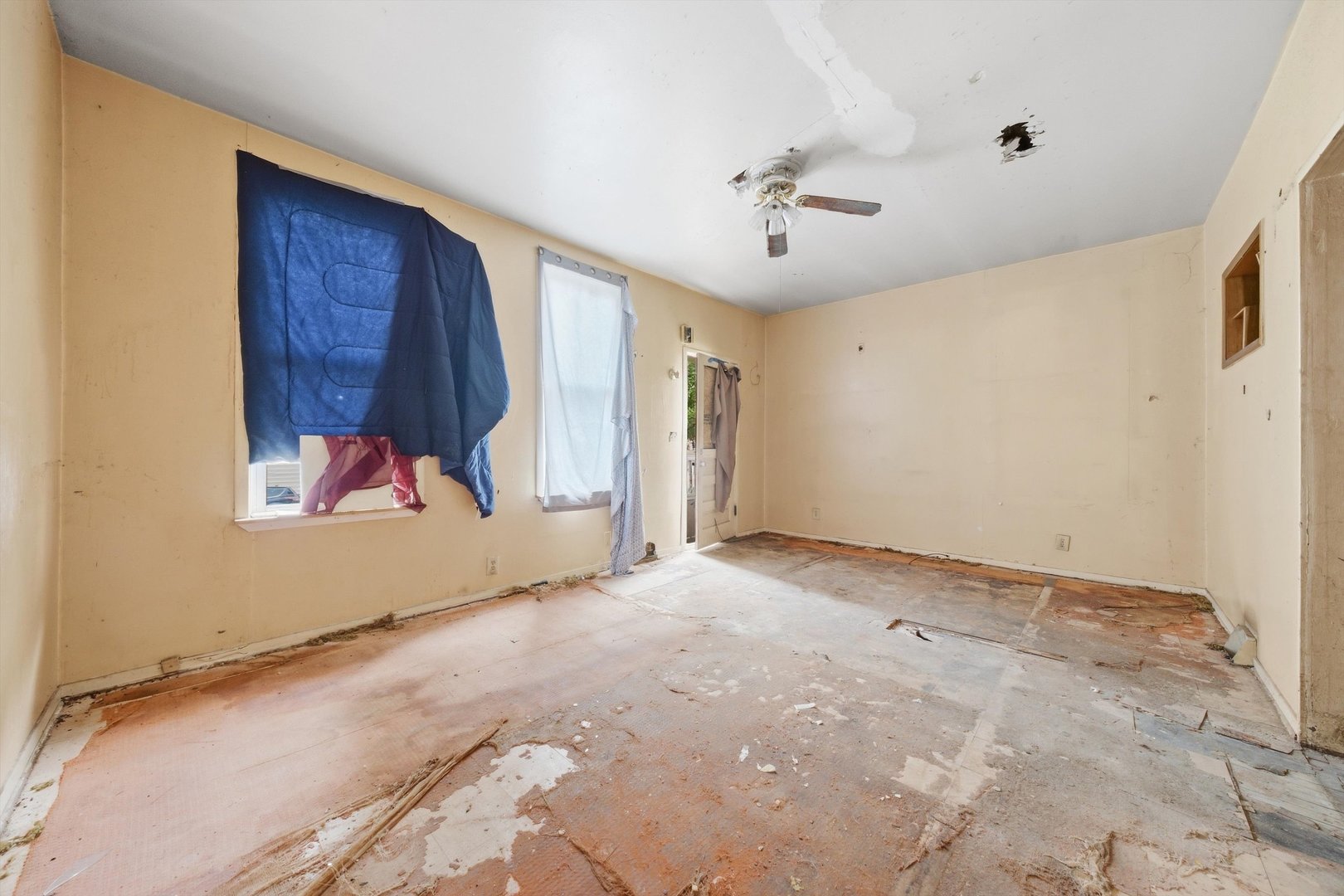 2837 S Millard Avenue Property Photo 5
