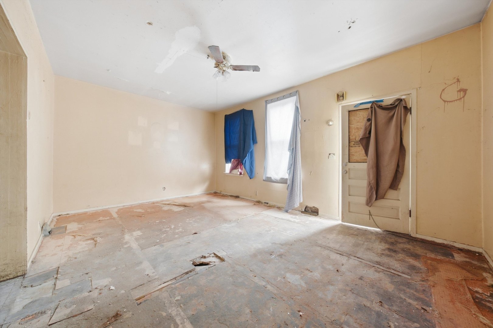 2837 S Millard Avenue Property Photo 6