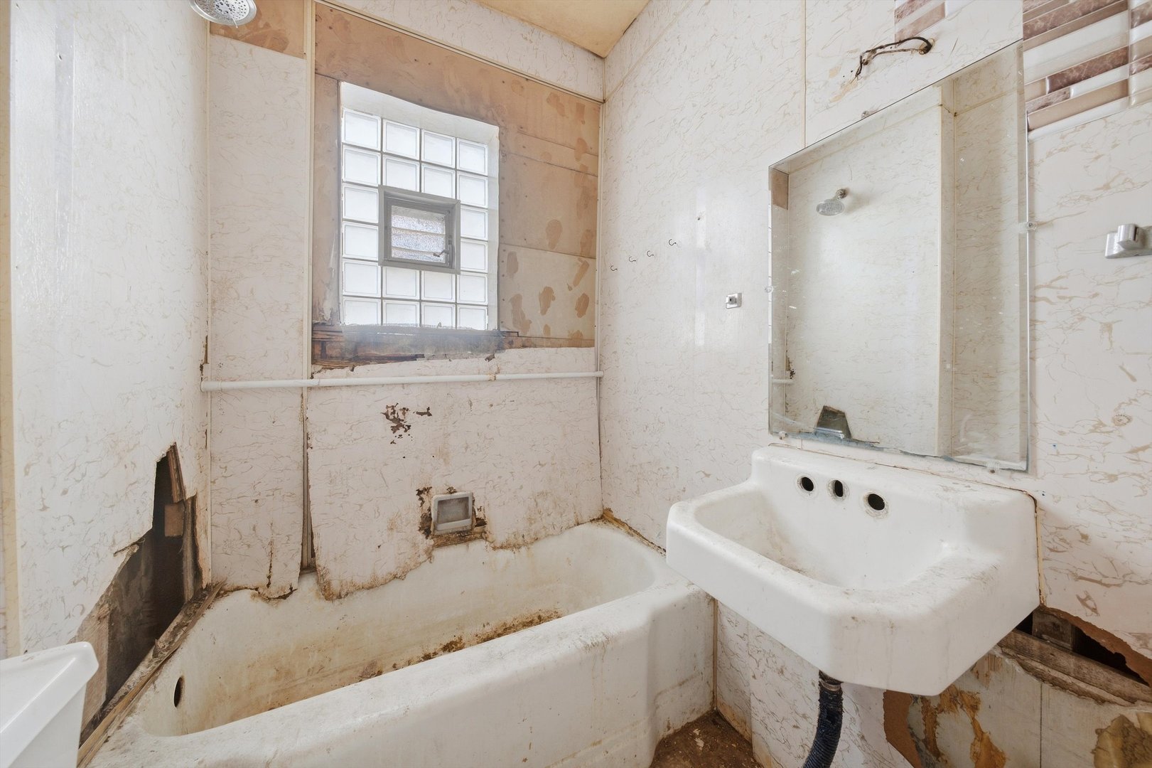 2837 S Millard Avenue Property Photo 9