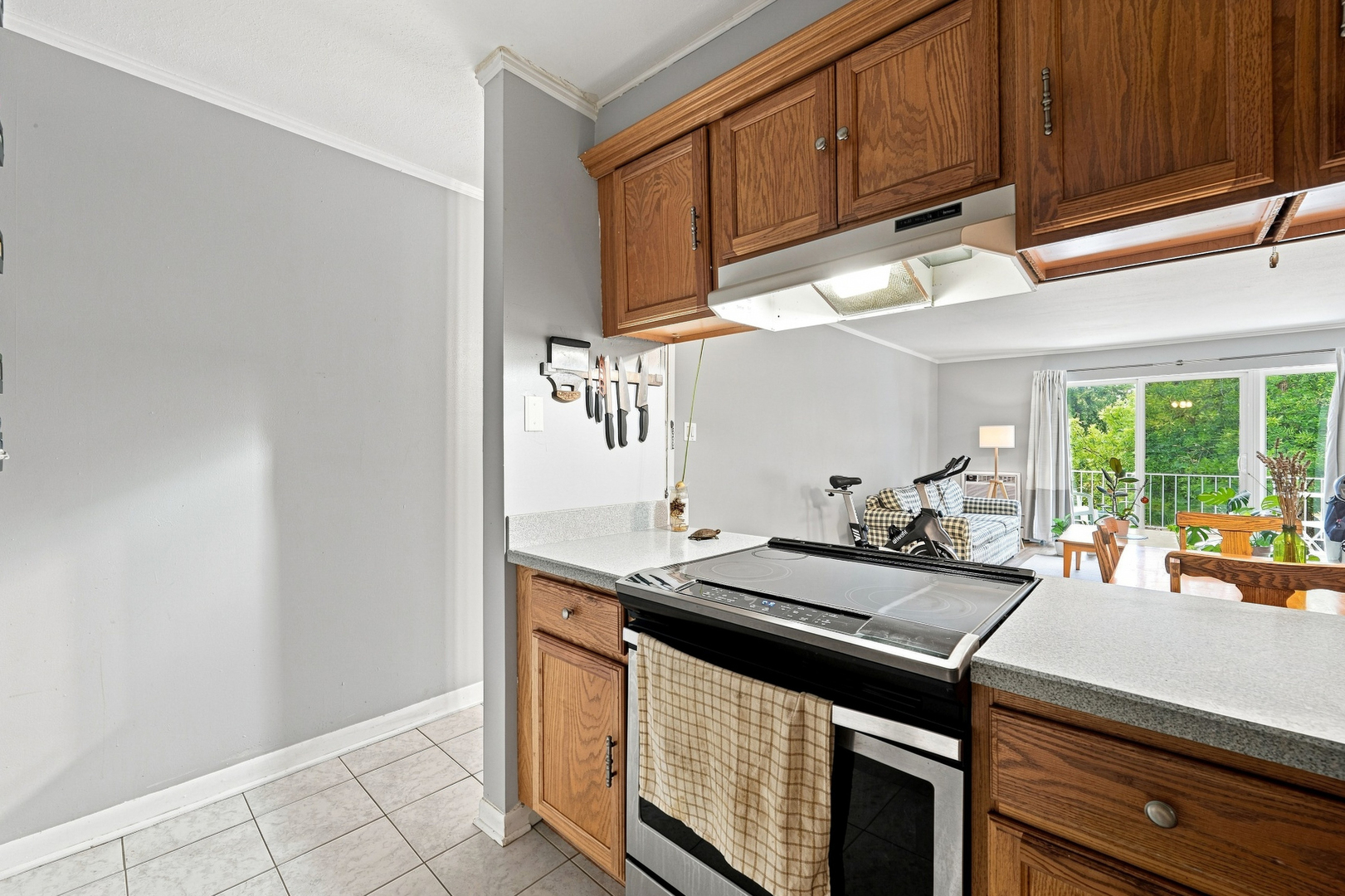 5115 Blodgett Avenue 213 Property Photo 11