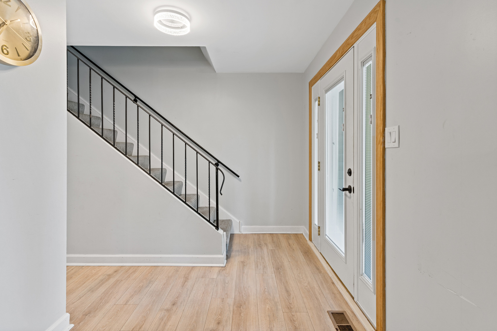 1720 Bolson Drive Property Photo 3
