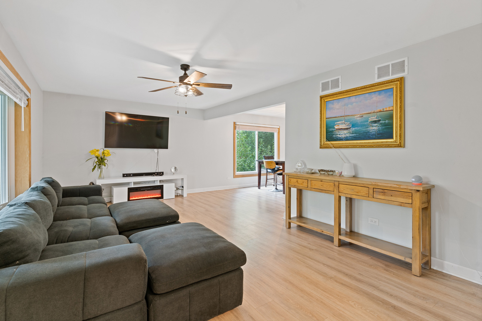 1720 Bolson Drive Property Photo 4