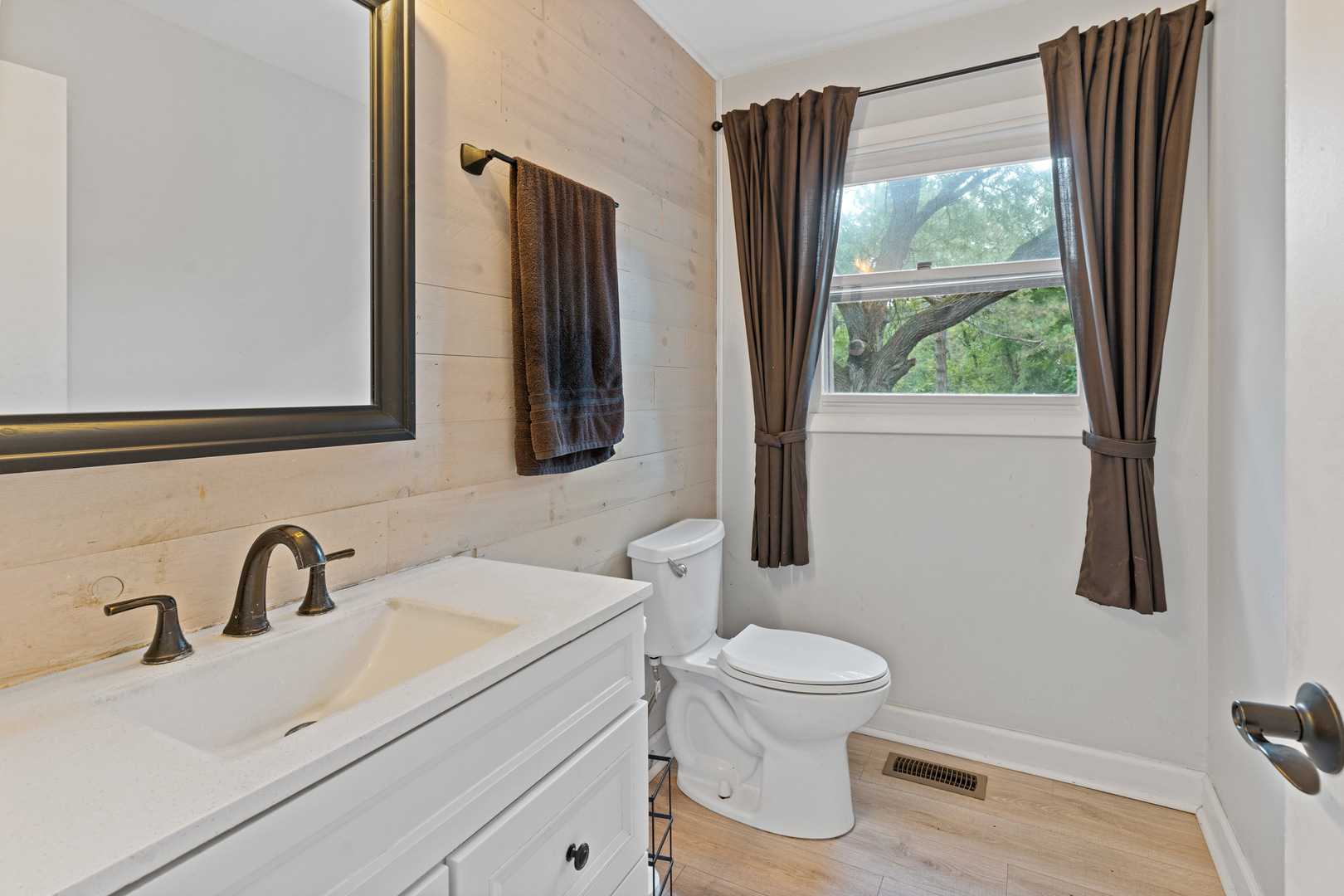 1720 Bolson Drive Property Photo 14