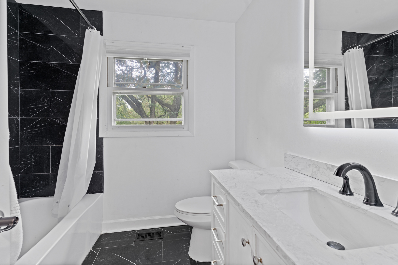 1720 Bolson Drive Property Photo 20