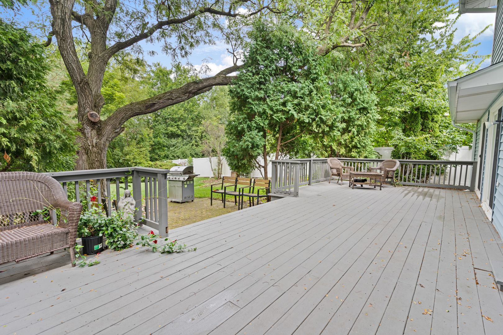 1720 Bolson Drive Property Photo 25