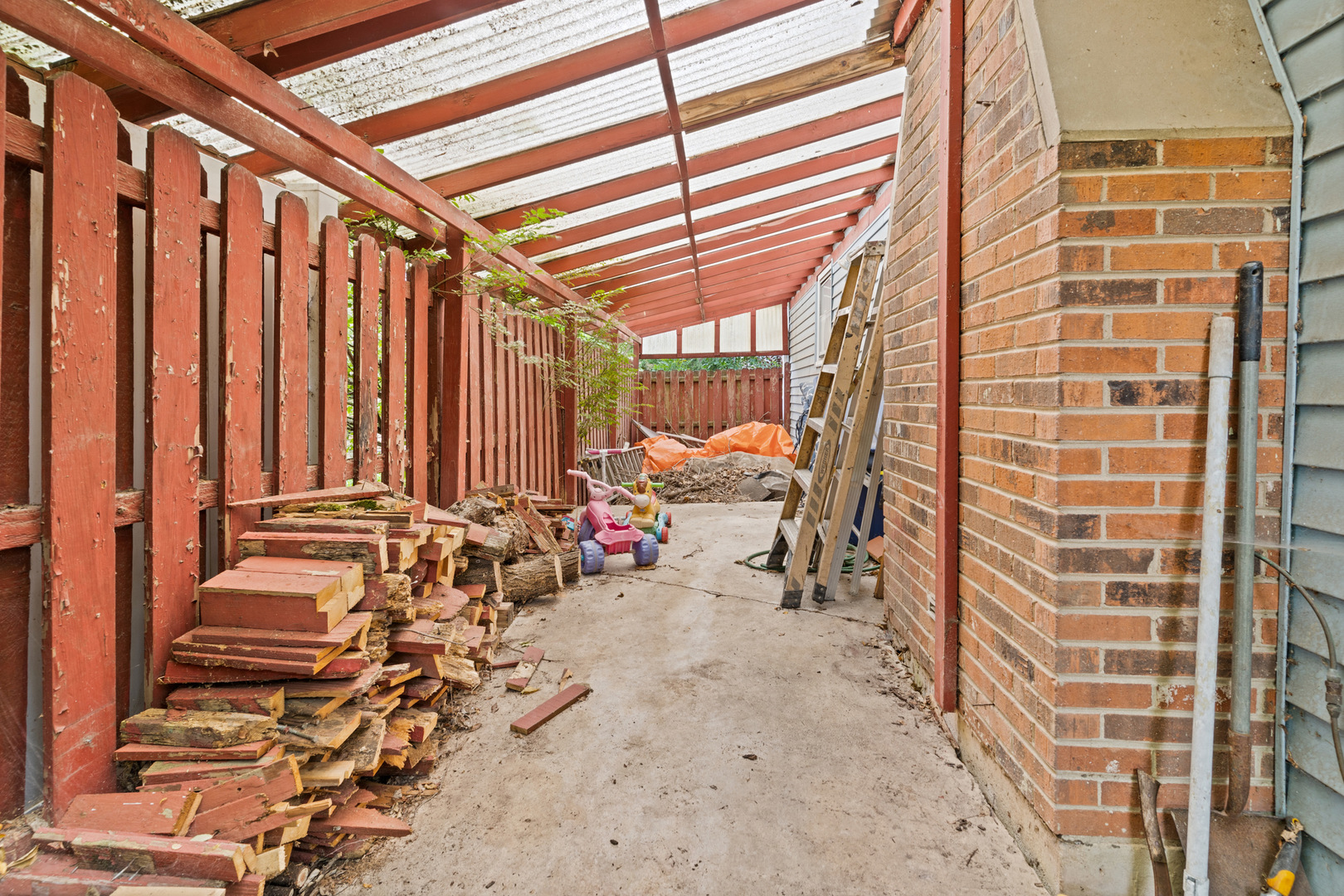 1720 Bolson Drive Property Photo 28