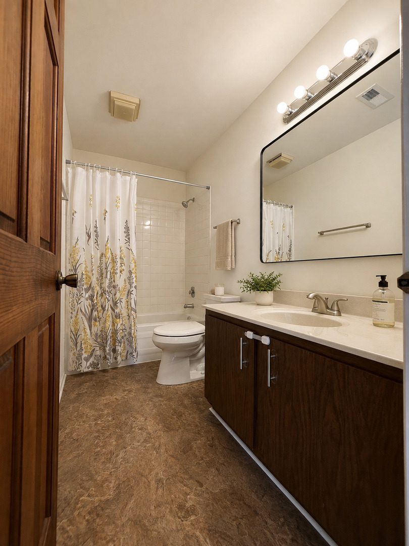 337 Springlake Lane D Property Photo 5