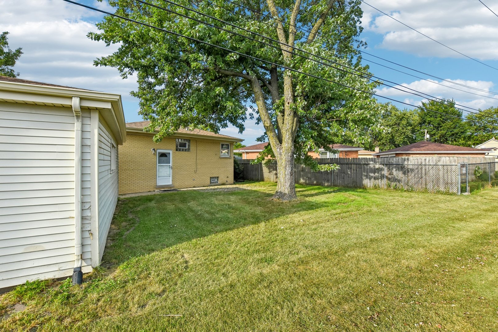 733 Caryn Circle Property Photo 27